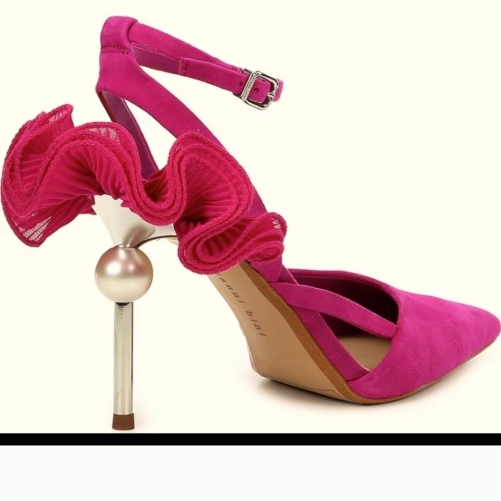 Gianni Bini Fuchsia Heels with Floral Accent - Picture 2 of 8
